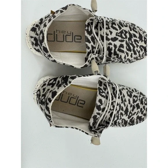 Hey Dude Wendy Women's Slip-On Shoes Cheetah Grey Size 6 Casual - Picture 7 of 8
